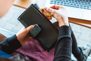 5 výhod, které získáte s platbou online